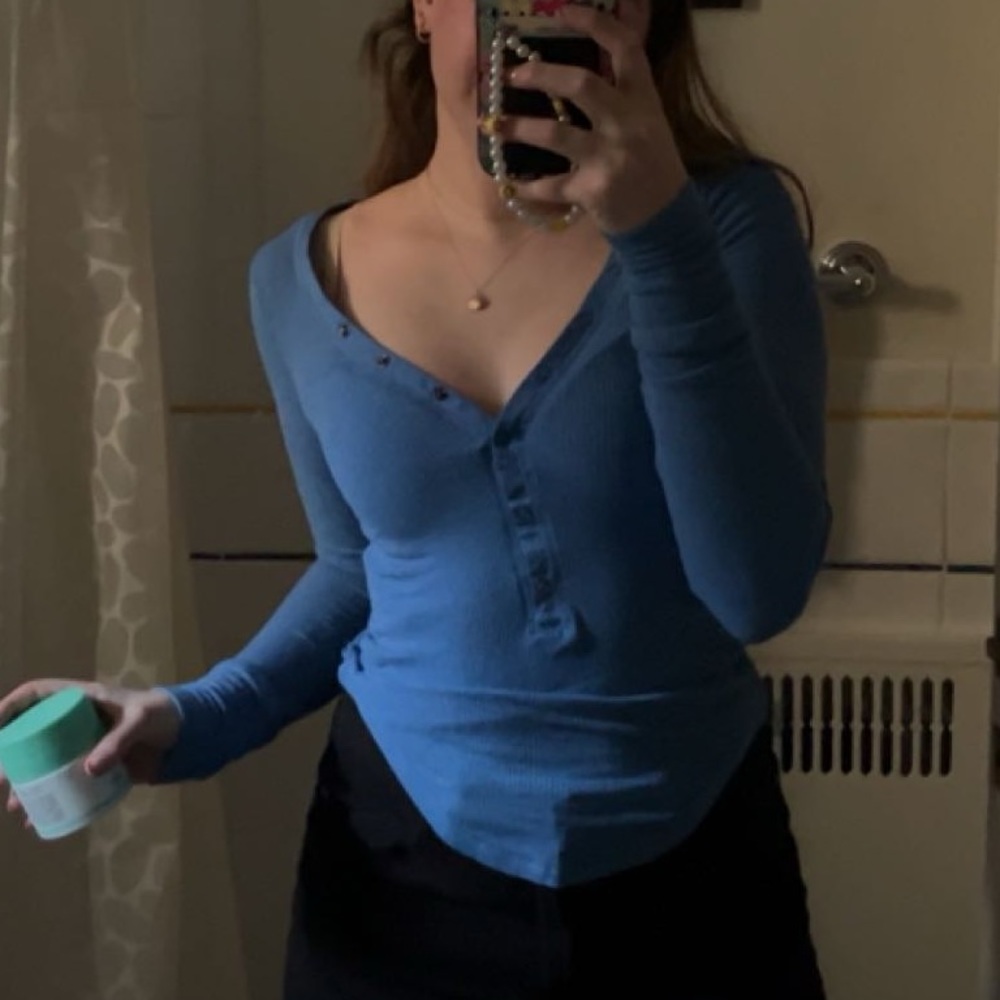 Urban Outfitters Out From Under Everyday Snap Henley - Picture 2 of 7